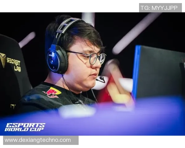 V5战队在CSGO赛事中的节奏争议引发热议玩家热情讨论战术选择与团队配合
