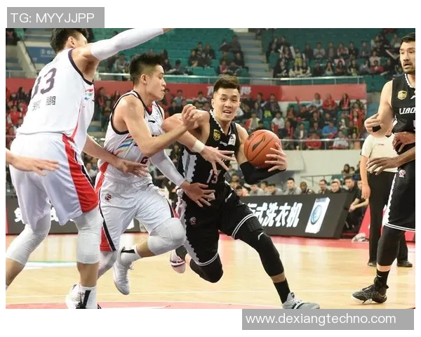 广州篮球队盯防策略分析及其对比赛结果的影响探讨 广州篮球队盯防策略分析及其对比赛结果的影响探讨