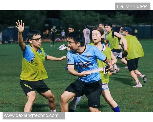 飞盘竞技的魅力与策略揭秘西安飞盘队如何掌控赛场的胜利之道