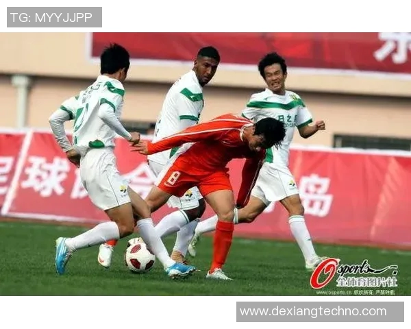 成都足球队包夹体系解析与战术应用探讨 成都足球队包夹体系解析与战术应用探讨