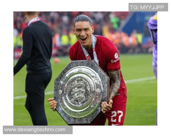 努涅斯在新赛季的崛起之路与球队未来发展的关键影响分析 努涅斯在新赛季的崛起之路与球队未来发展的关键影响分析