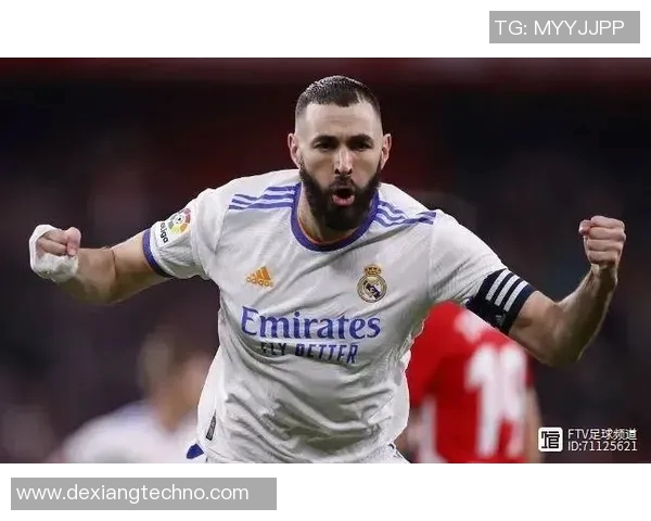 本泽马的传奇之路：从天才少年到世界足球巨星的蜕变与辉煌