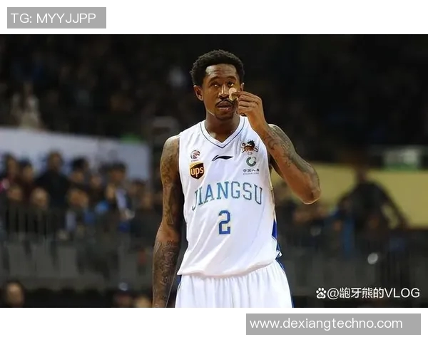 马尚布鲁克斯：从篮球场上的传奇到生活中的奋斗者