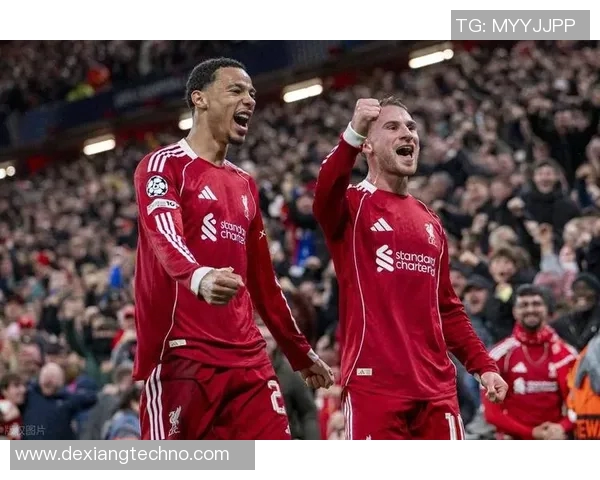 利物浦与曼联激战正酣图文直播全程回顾与精彩瞬间分享