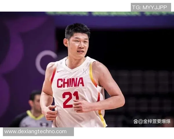 胡金秋的篮球之路：从少年梦想到职业生涯的辉煌成就与挑战