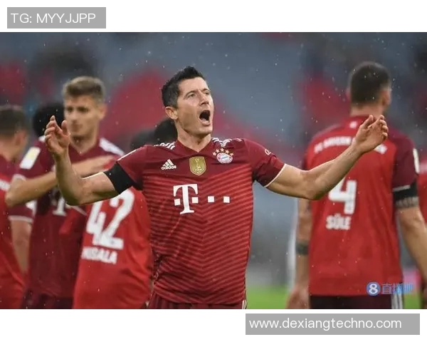 莱万重返德甲与旧主交锋拜仁球迷愤怒指责其背叛与忘恩负义