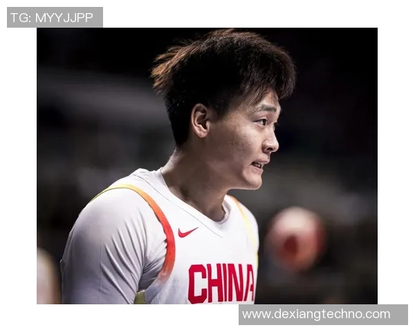 赵睿引领新潮流篮球风尚展现年轻力量与团队精神的完美结合