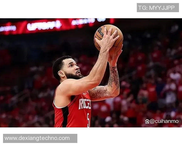 弗雷德范弗利特的篮球之路与未来展望：从无名小卒到明星球员的成长历程