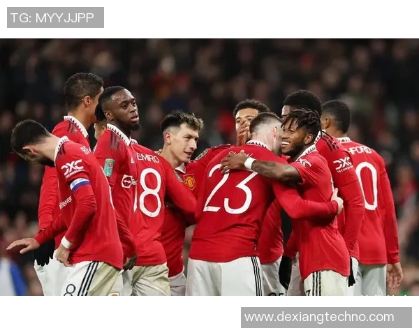 热刺与曼联中场对决精彩回放分析与战术解读